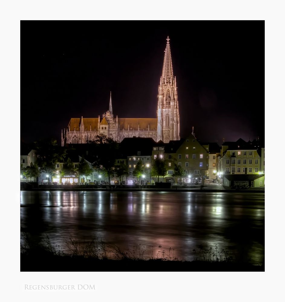 Bayrische Impressionen " Regensburg, der Blick zum DOM_ ST. Peter