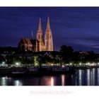 Bayrische Impressionen " Regensburger DOM, zur blauen Stunde..."