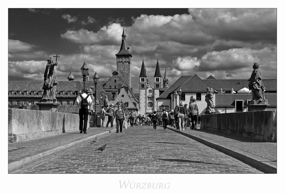 Bayrische Impressionen " Würzburg - Blick von der alten Mainbrücke..."