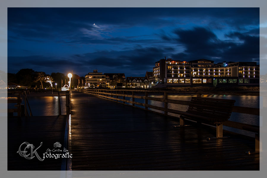 Bayside by night