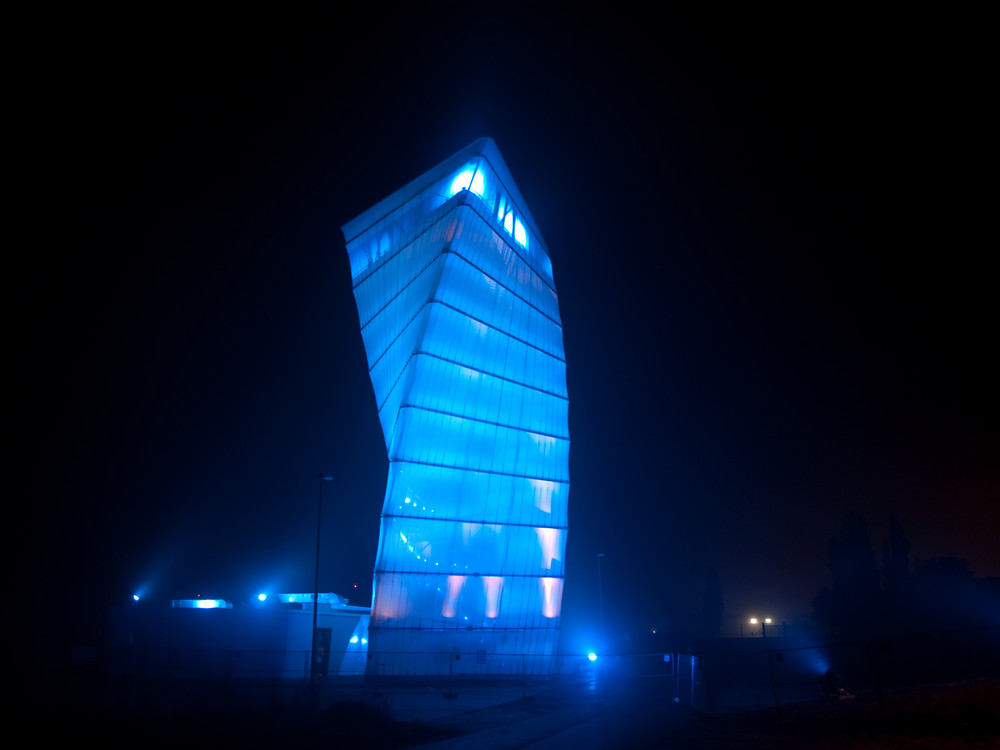 BBI Infotower blue