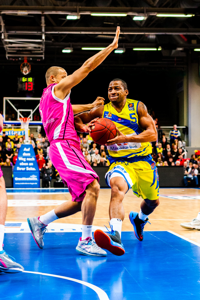 BBL: Enervie Arena - Phoenix Hagen vs. Telekom Baskets Bonn 6/7