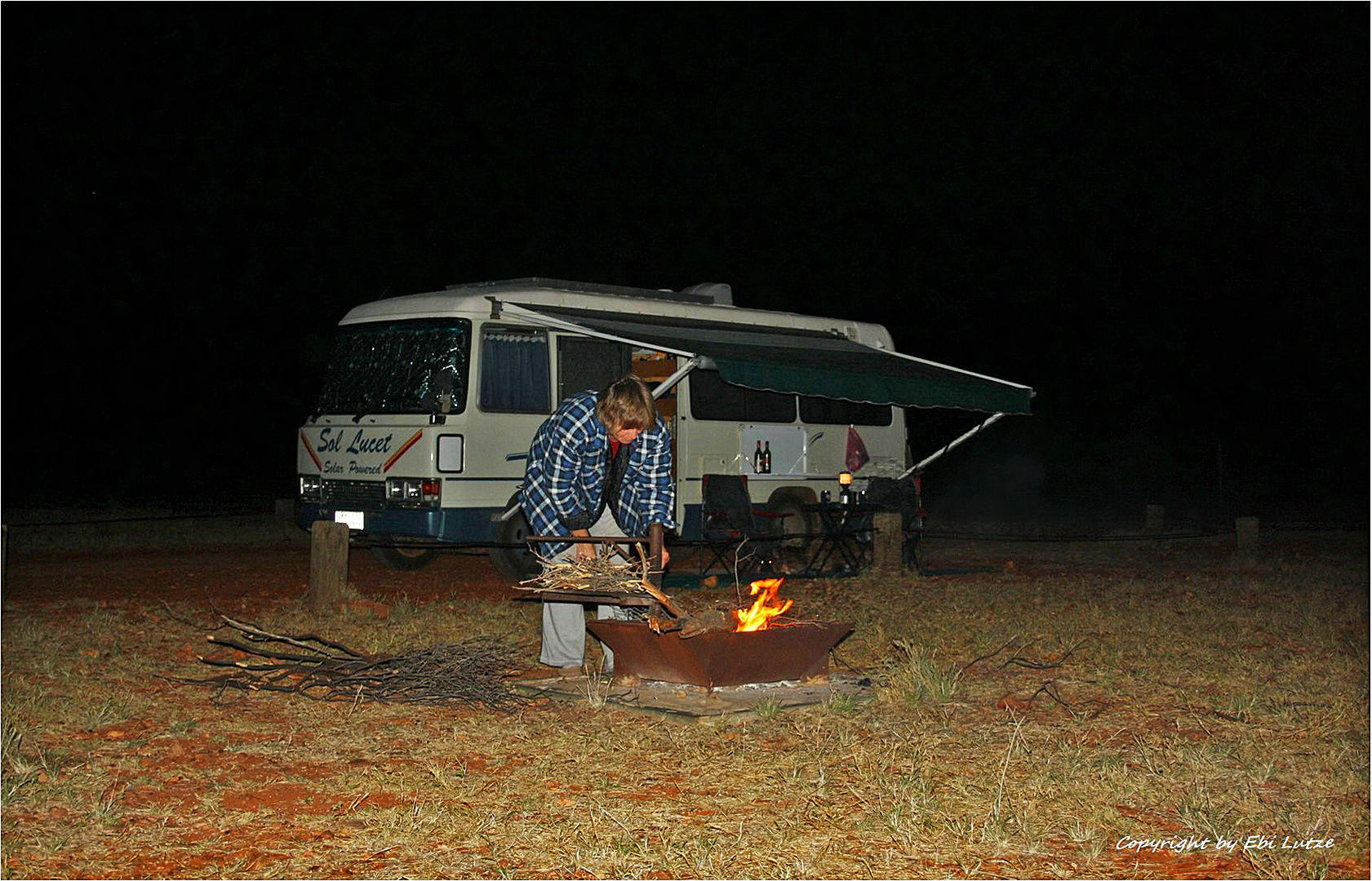 * BBQ Firepit provided / Henbury Meteorite Con. Res. *