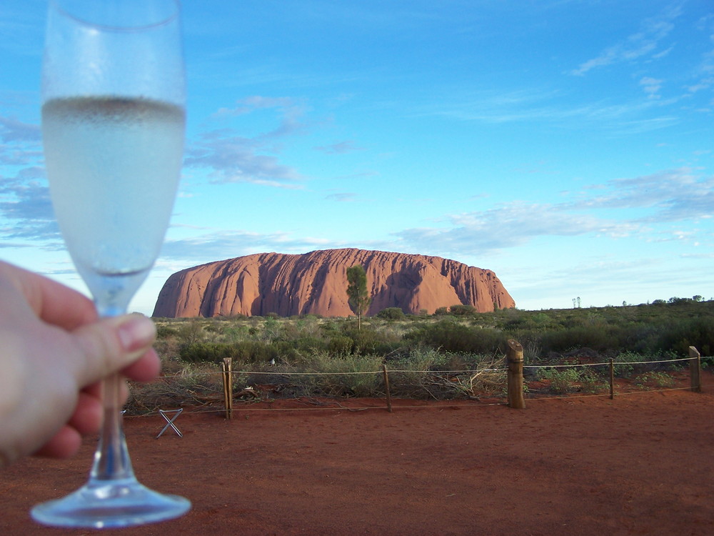 BBQ und Sekt zum Sonnenuntergang am Uluru (Ayers Rock), Outback