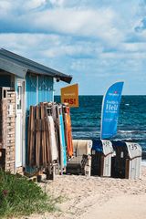 Beach hut