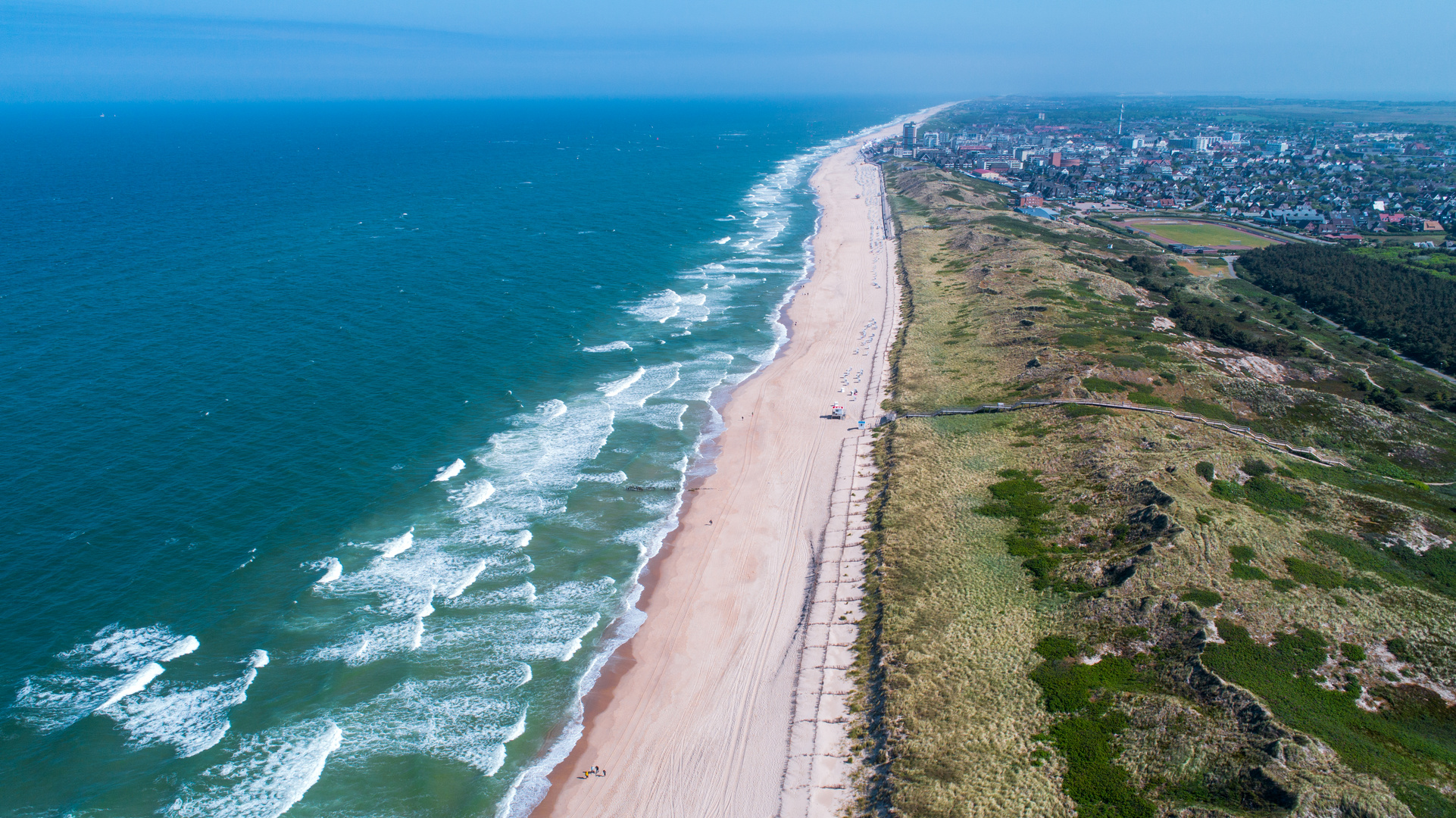 Beach on the northern sea, the island of sylt.