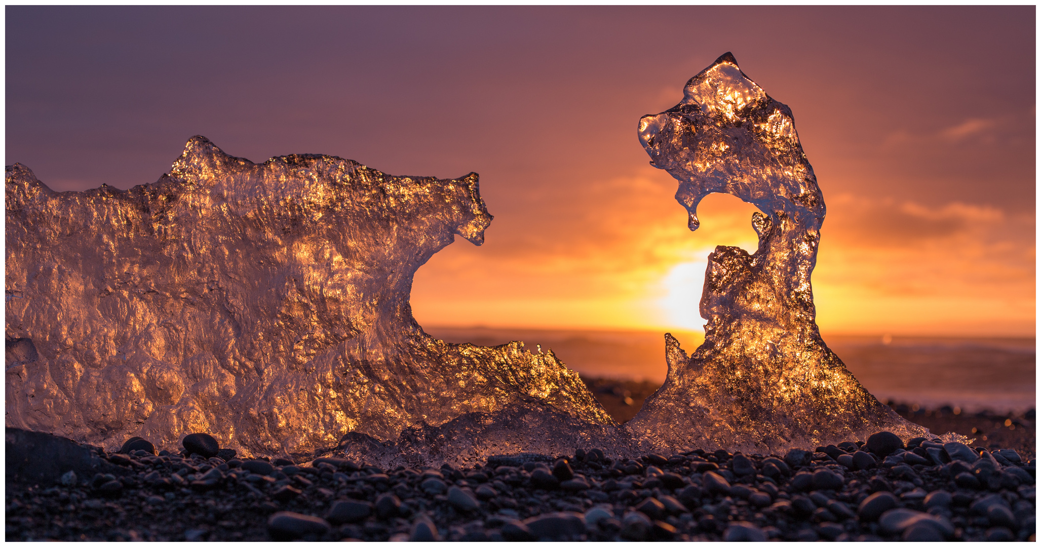 - beach on the rocks II -