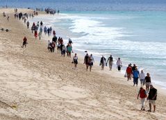 ...beach-people...