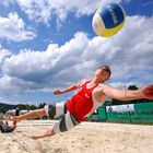 beach volley action