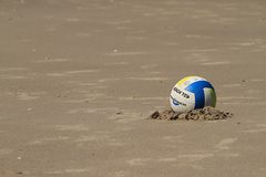 Beach + Volleyball = Beachvolleyball