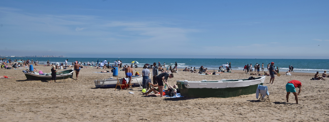 Beachlife in April