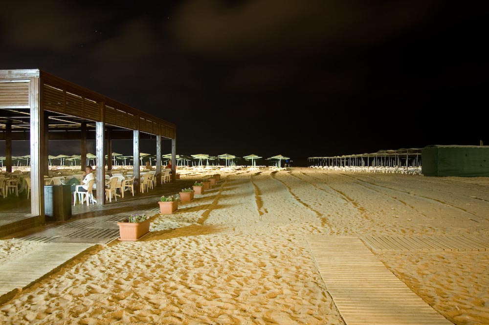 Beach@night