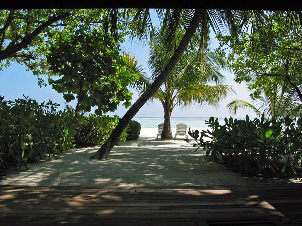 Beachvilla mit Garten und Strand, Kanifinolhu, Nordmale Atoll, Malediven