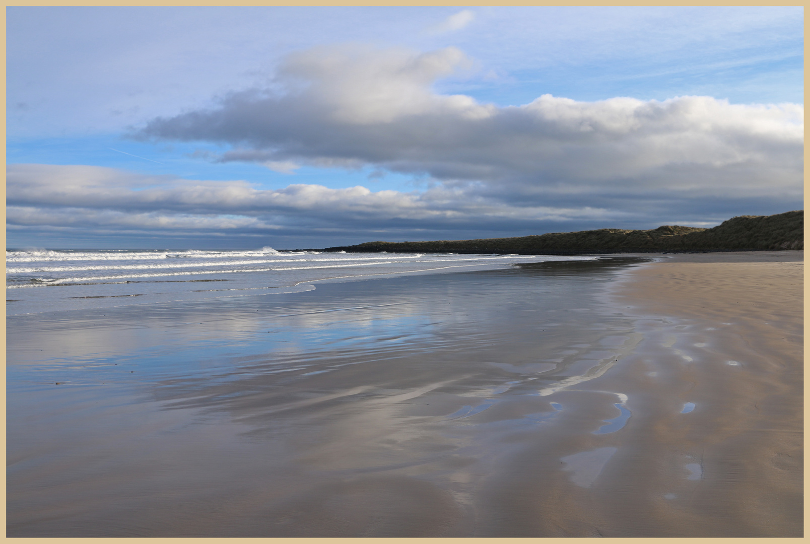 Beadnell bay in winter 13