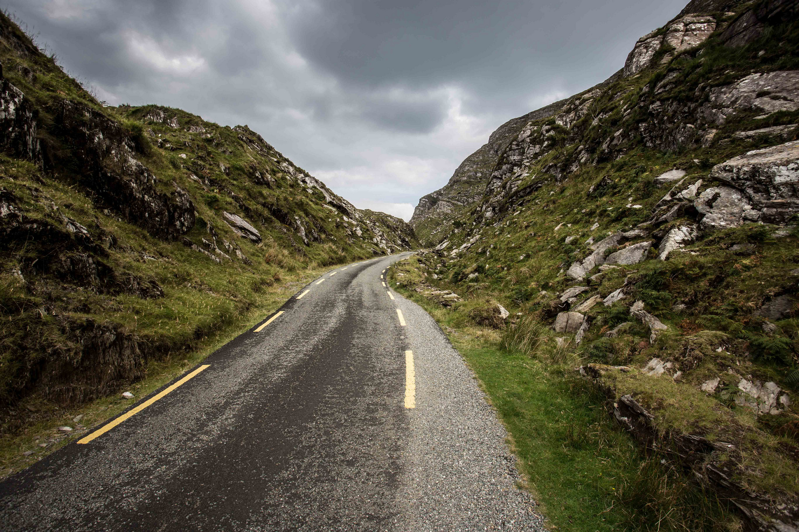 Bealach Ballagh Pass / Ireland Co. Kerry