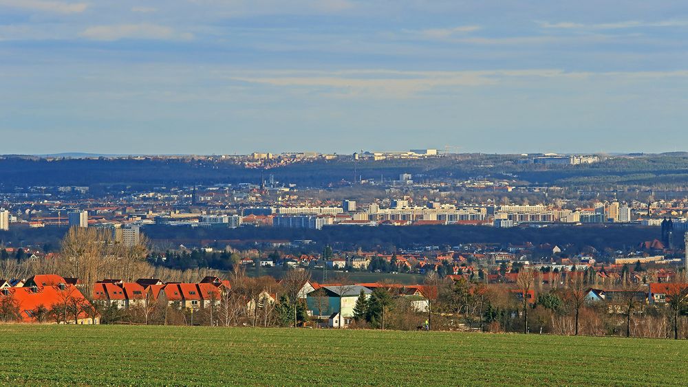 Beaonderes "Streifenlicht" über Dresden, wie ich es mal nennen will...