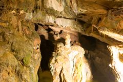 Beatus Caves 4