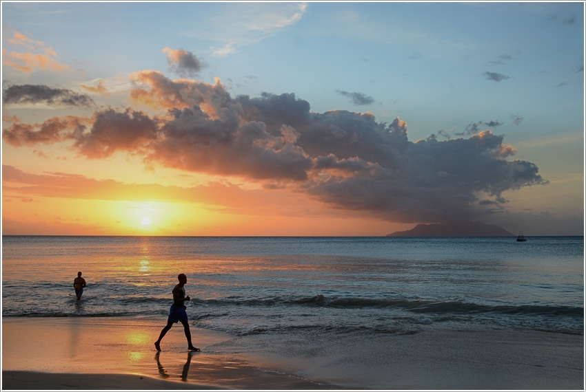 Beau Vallon II