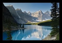 [ Beautiful Moraine Lake ]