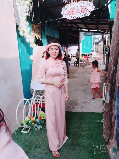 Beautiful Vietnamese girl in Ao Dai