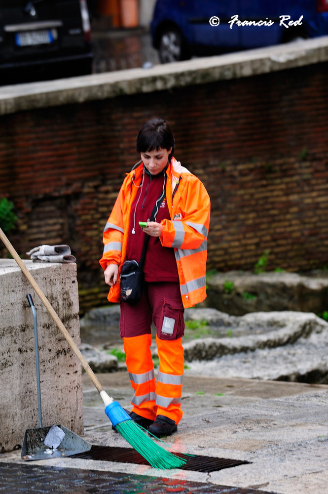 Beauty Dustgirl in Rome #4