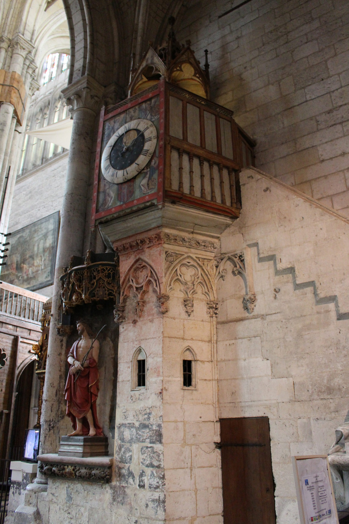 Beauvais, Kathedrale, astrologische Uhr