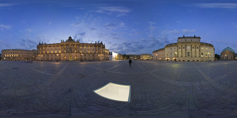 Bebelplatz 360° mit Mahnmal zur Bücherverbrennung