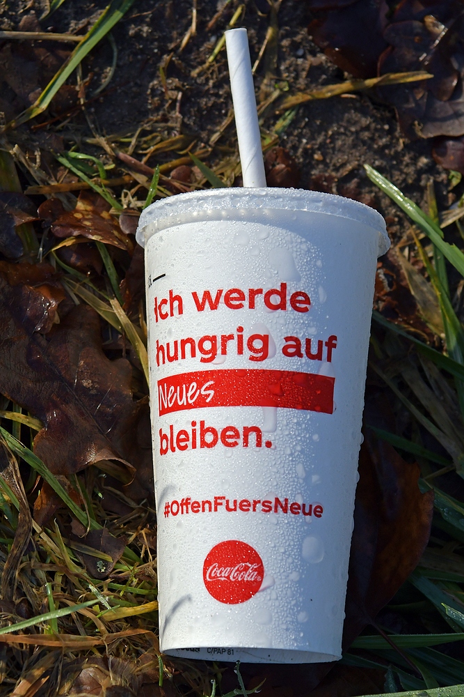 Becher: Offen für Neues – Coca Cola