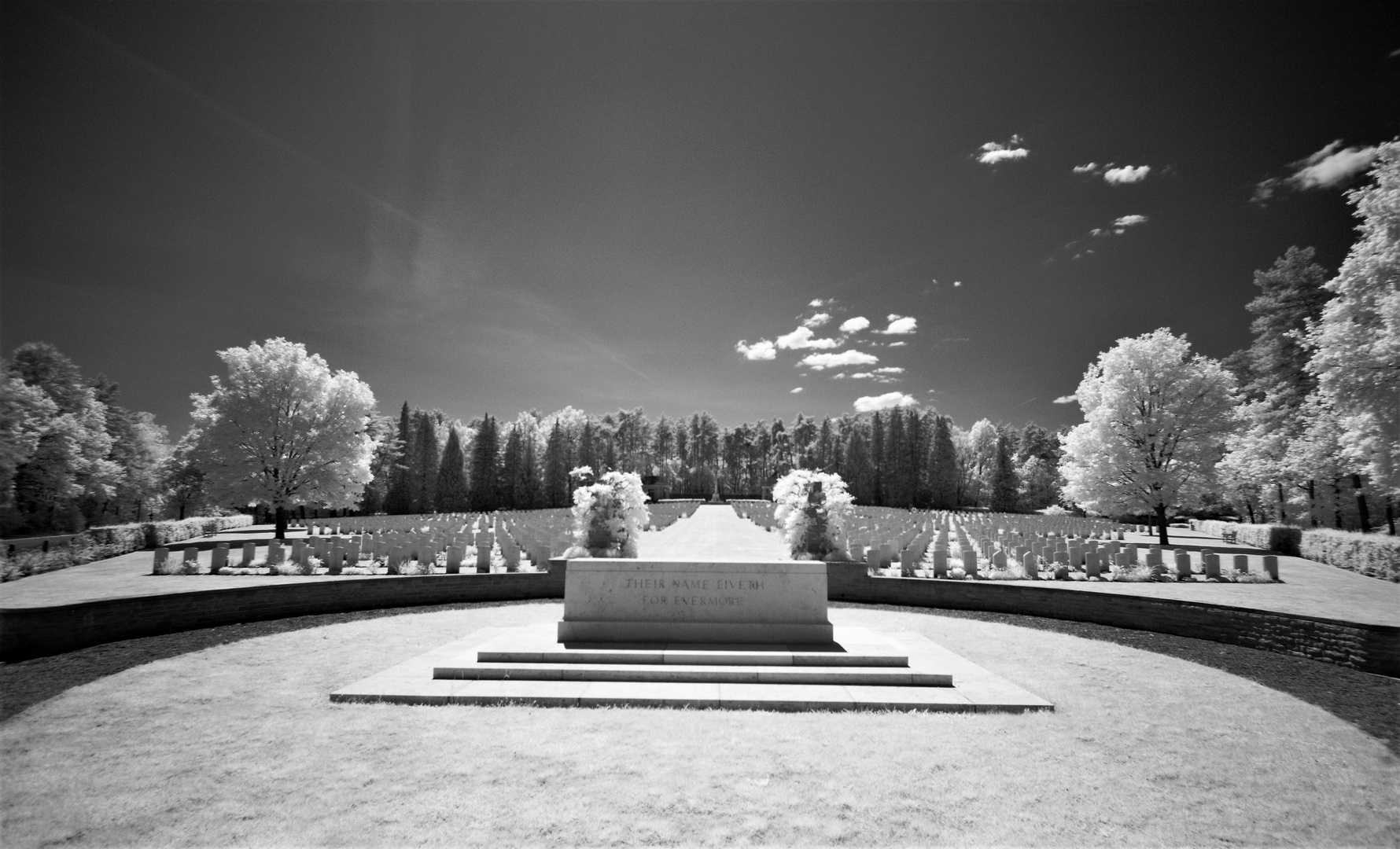 Becklingen War Cemetery