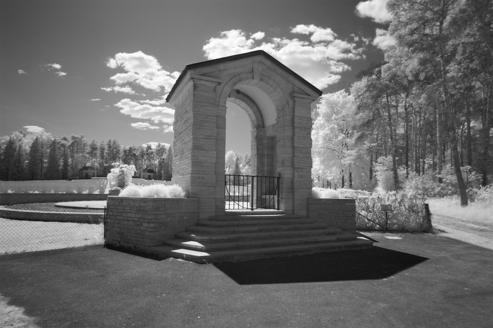 Becklingen War Cemetery