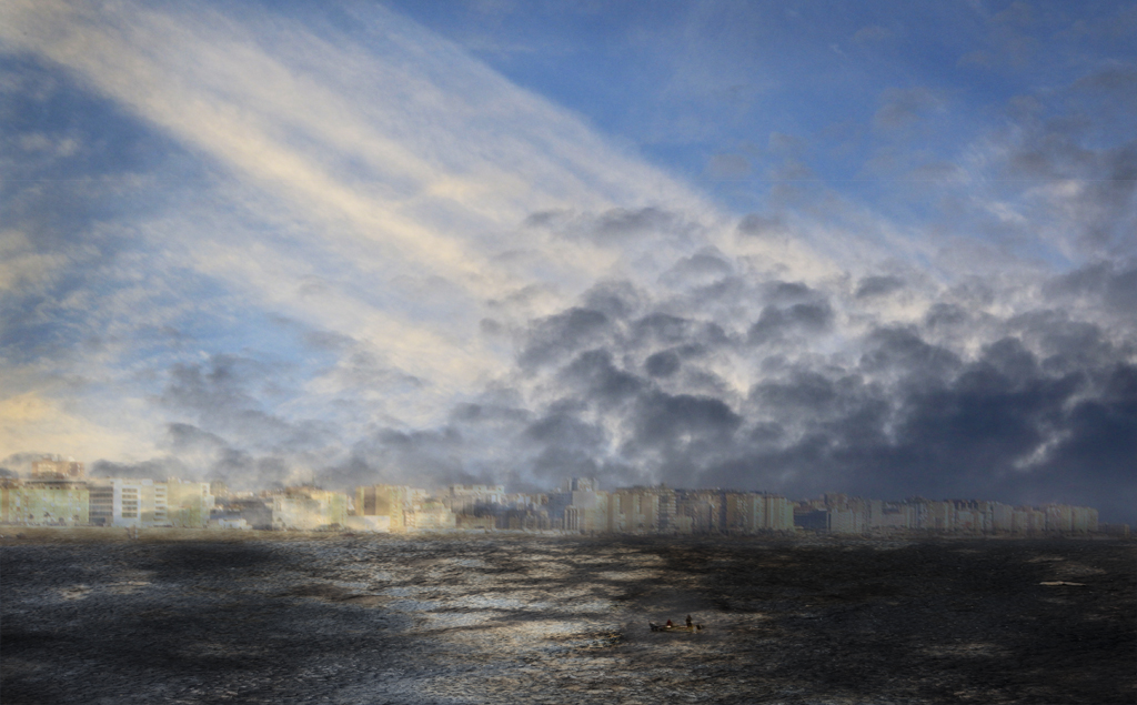 Bedrohende Wolken über der Skyline von Cádiz