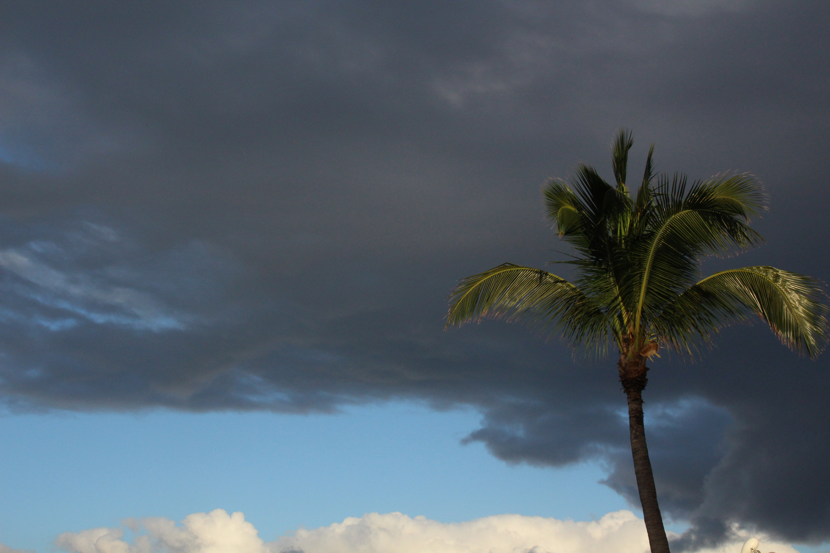 Bedrohliche Regenwolken ziehen auf