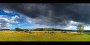 DE: bedrohliche Wolken ziehen auf.... by Alex Oberreiner