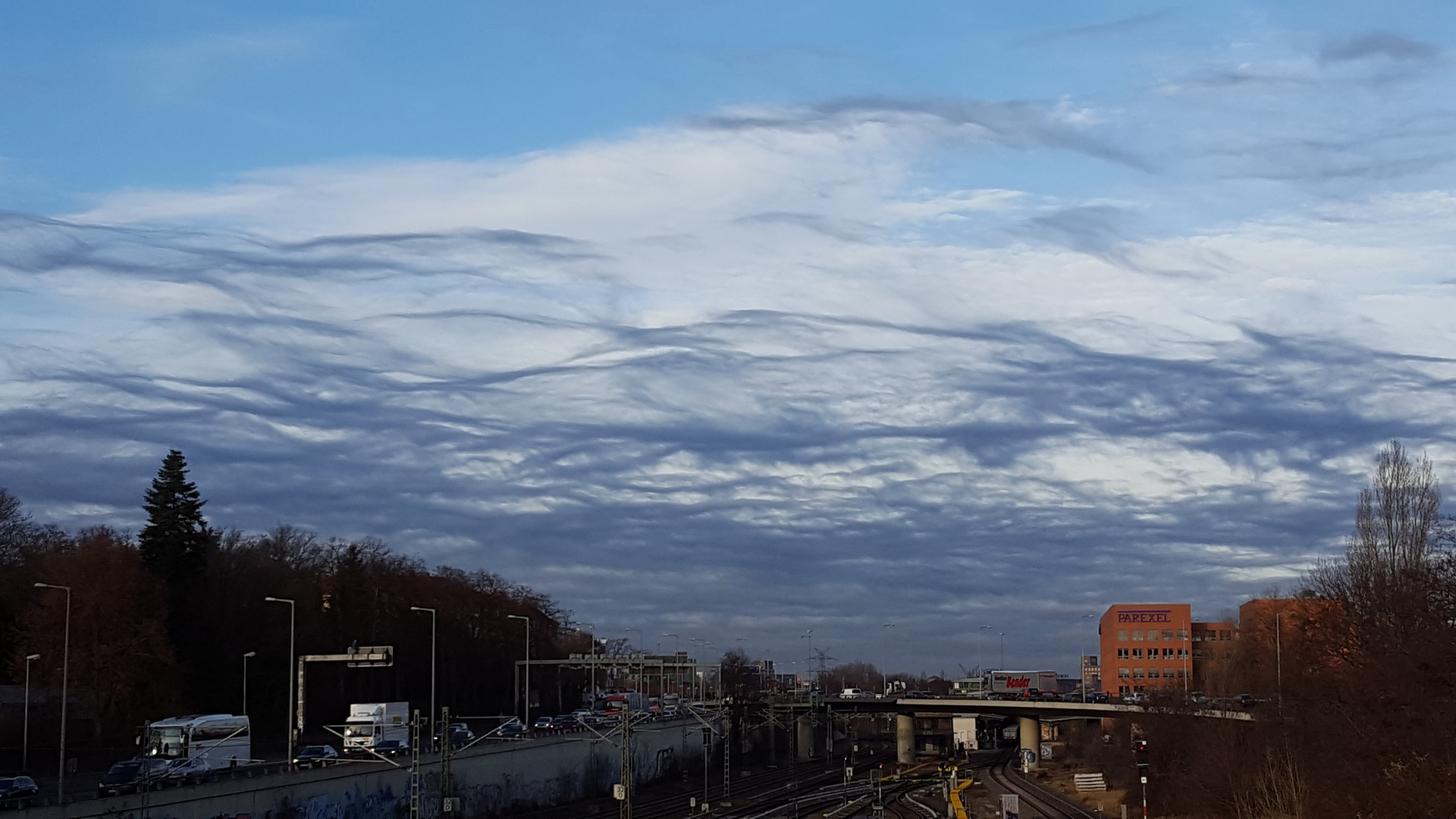 bedrohliche Wolkenfetzen