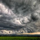 Bedrohliche Wolkenfront über Holzminden und dem Solling