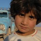 Beduinenkind in der syrischen Wüstensteppe