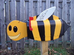 Bee mailbox