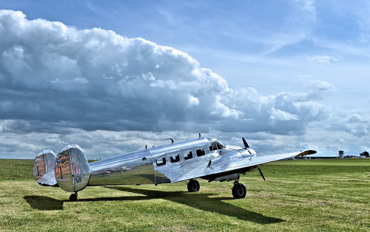 Beech 18