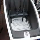 Beeindruckendes Sicherheitsgurtsystem an einem Personen-Transportrad