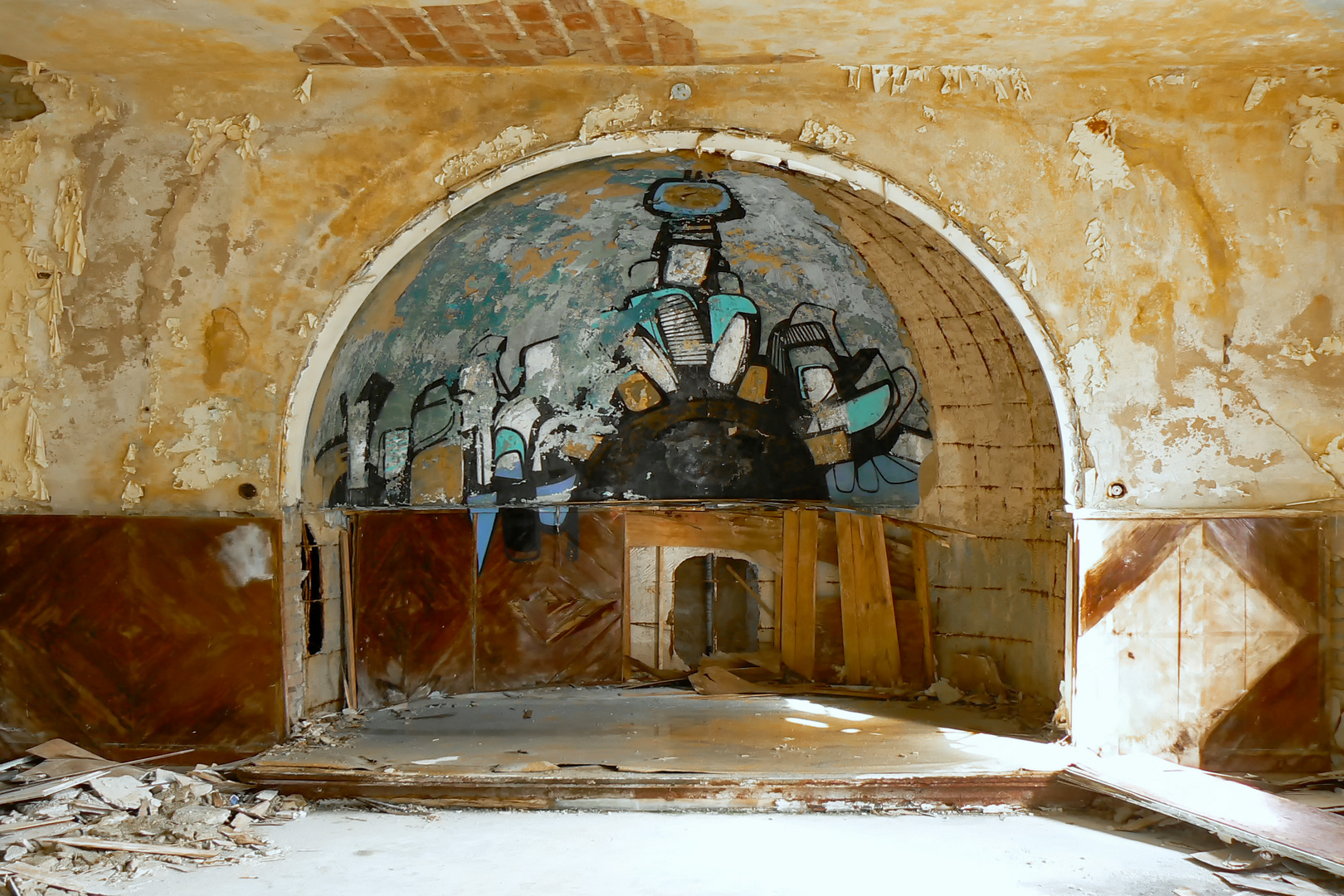 Beelitz Heilstätten 4 - Konzertmuschel