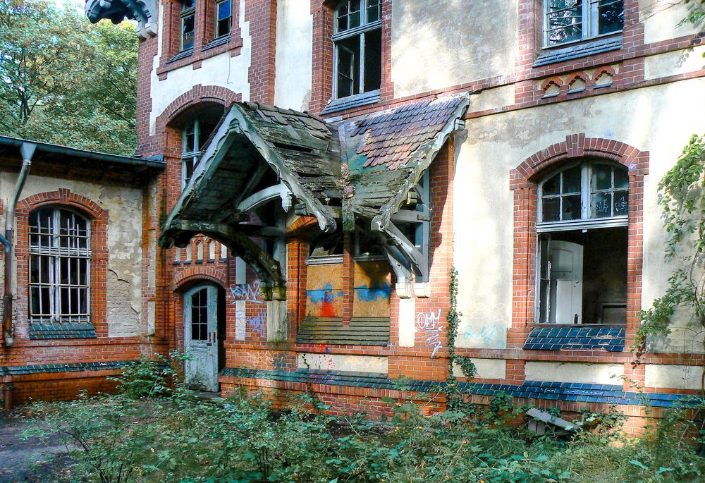 Beelitz Heilstätten 9 - Seiteneingang Wäscherei