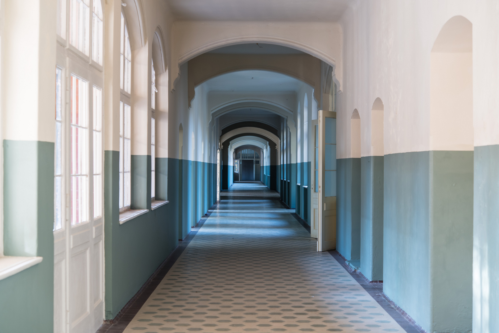 Beelitz Männersanatorium Gang im 1. Obergeschoss