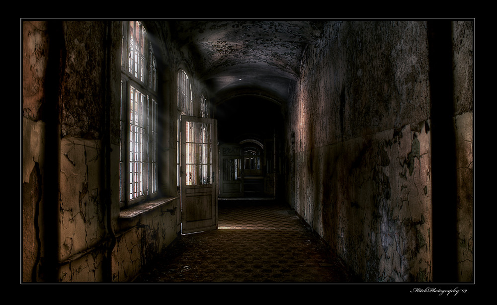 Beelitz Dunkler Flur Foto Bild Bearbeitungs Techniken Hdri Tm Beelitz Hdr Bilder Auf Fotocommunity