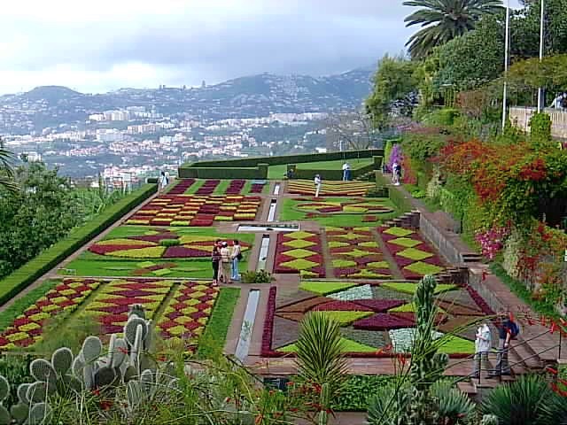 Beete im Botanischen Garten von Funchal