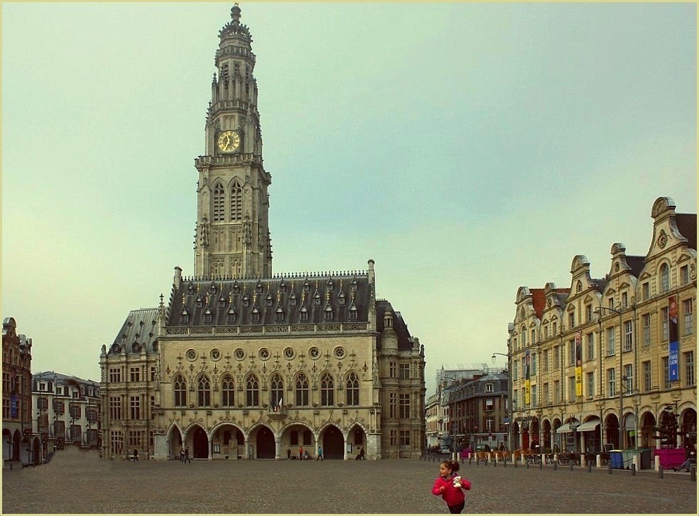 Beffroi - Hôtel de ville/Office du tourisme d'Arras (62)