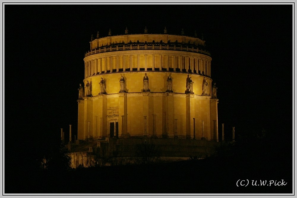 Befreiungshalle Kelheim bei Nacht