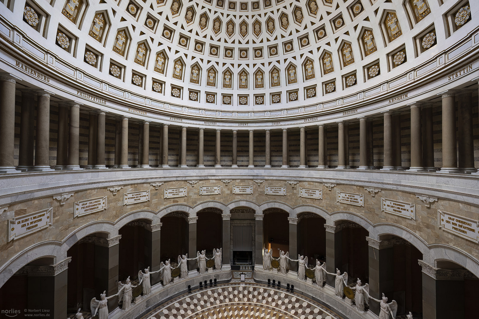 Befreiungshalle Kelheim innen