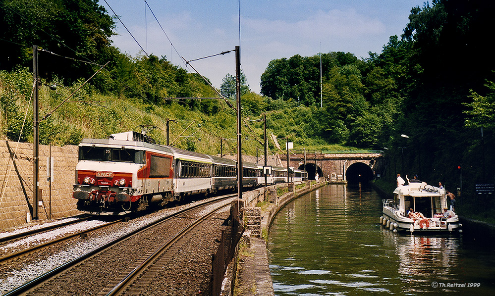 Begegnung am Tunnel  - real -