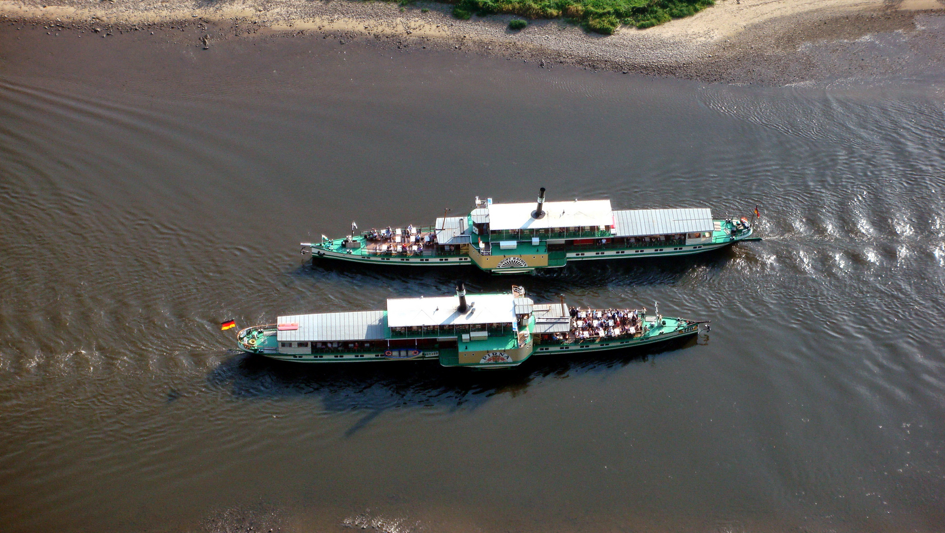 Begegnung auf der Elbe