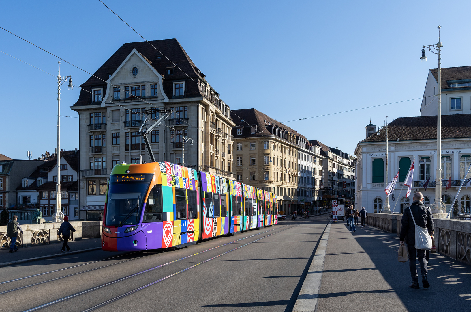 Begegnung auf der Rheinbrücke